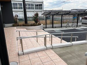こんばの森保育園の駐輪場