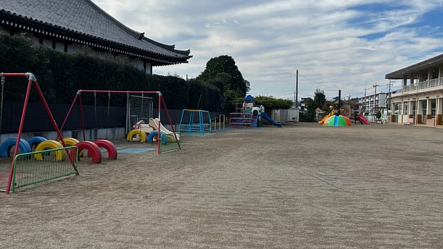 原市文化認定こども園の園庭
